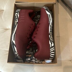 NOBULL brand new/box men’s super fabric trainers low size 8.5 men’s, 10 women.